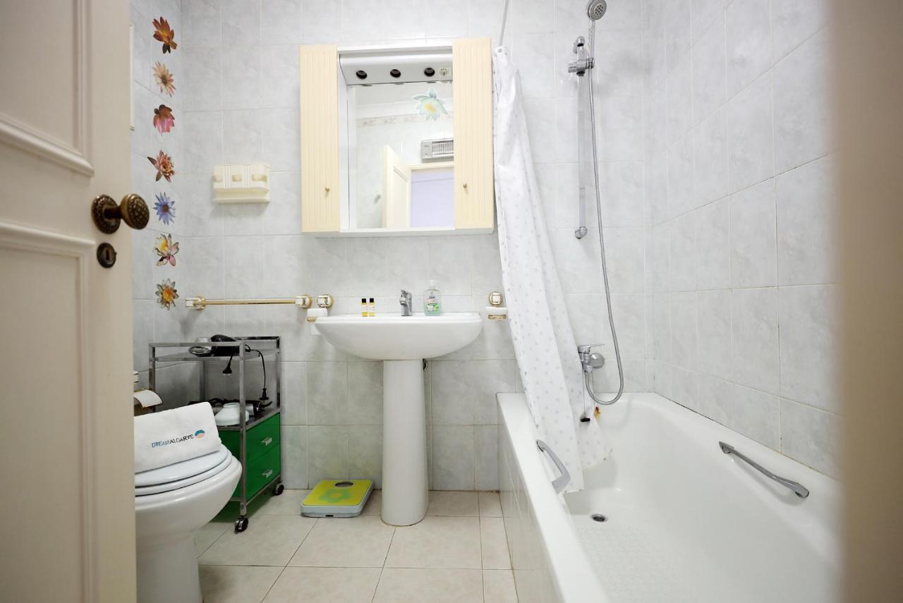 B60 - Lagos Promenade View Apartment エクステリア 写真